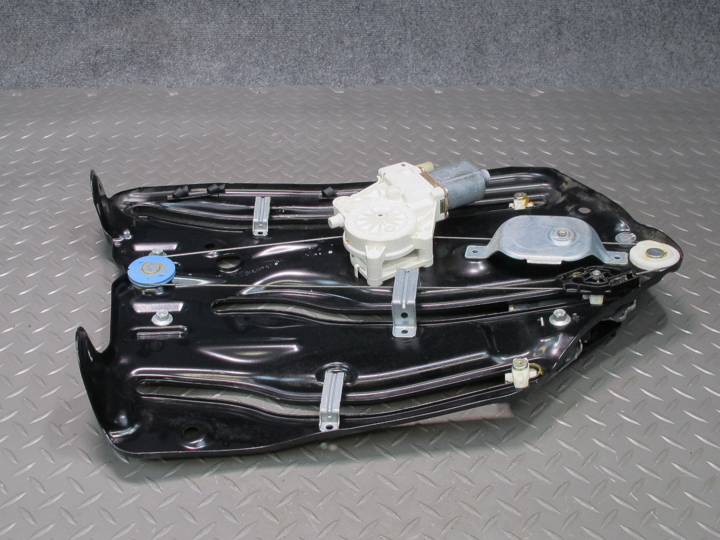 07-13 BMW E93 335i Convertible Rear Left Quarter Window Regulator w Motor OEM