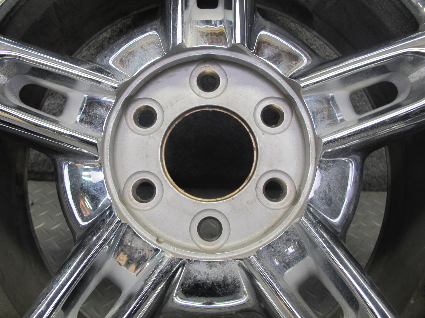 03-06 Chevrolet SSR Front Factory R19 19" Alloy Wheel Rim 19X8J ET32 Chrome OEM