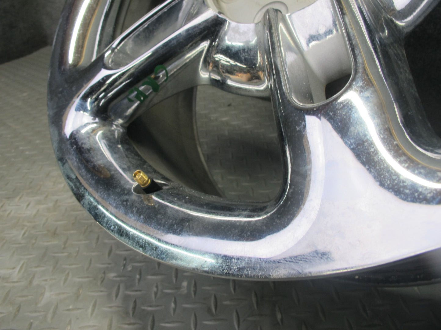 03-06 Chevrolet SSR Front Factory R19 19" Alloy Wheel Rim 19X8J ET32 Chrome OEM