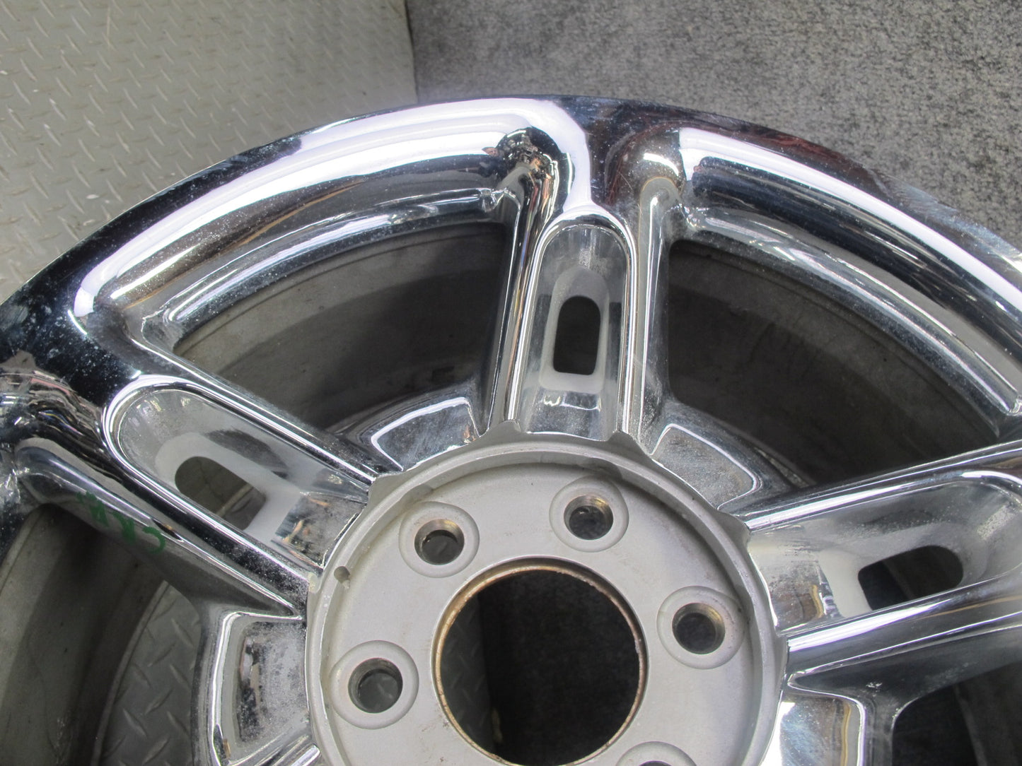 03-06 Chevrolet SSR Front Factory R19 19" Alloy Wheel Rim 19X8J ET32 Chrome OEM