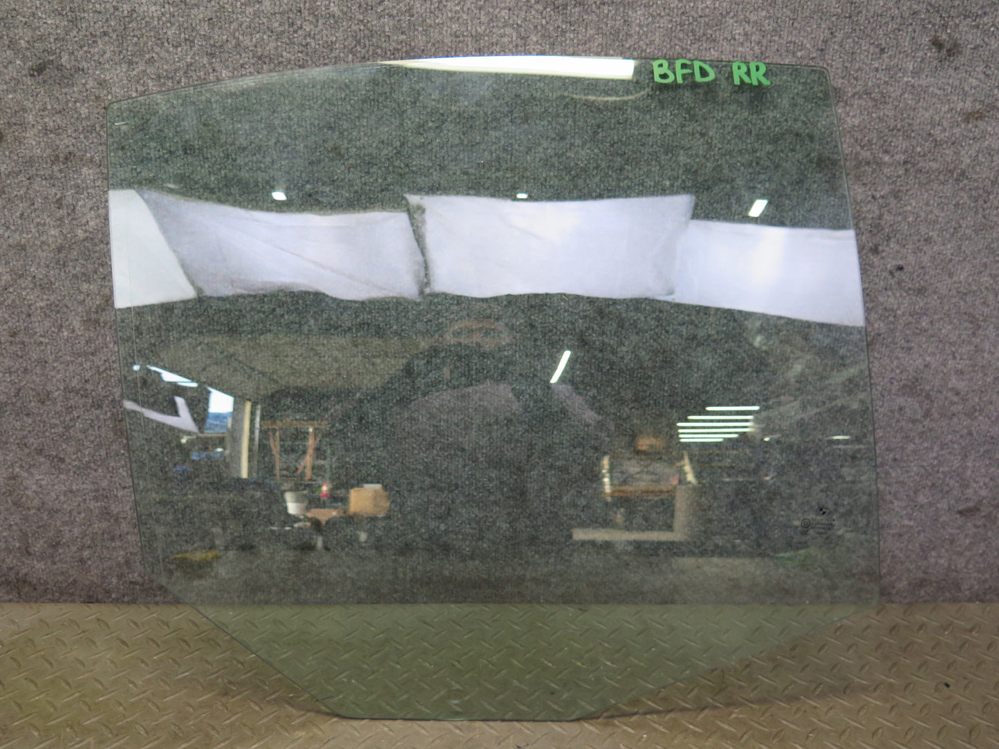 2006-2010 BMW E60 M5 530i Rear Right Door Glass Window OEM