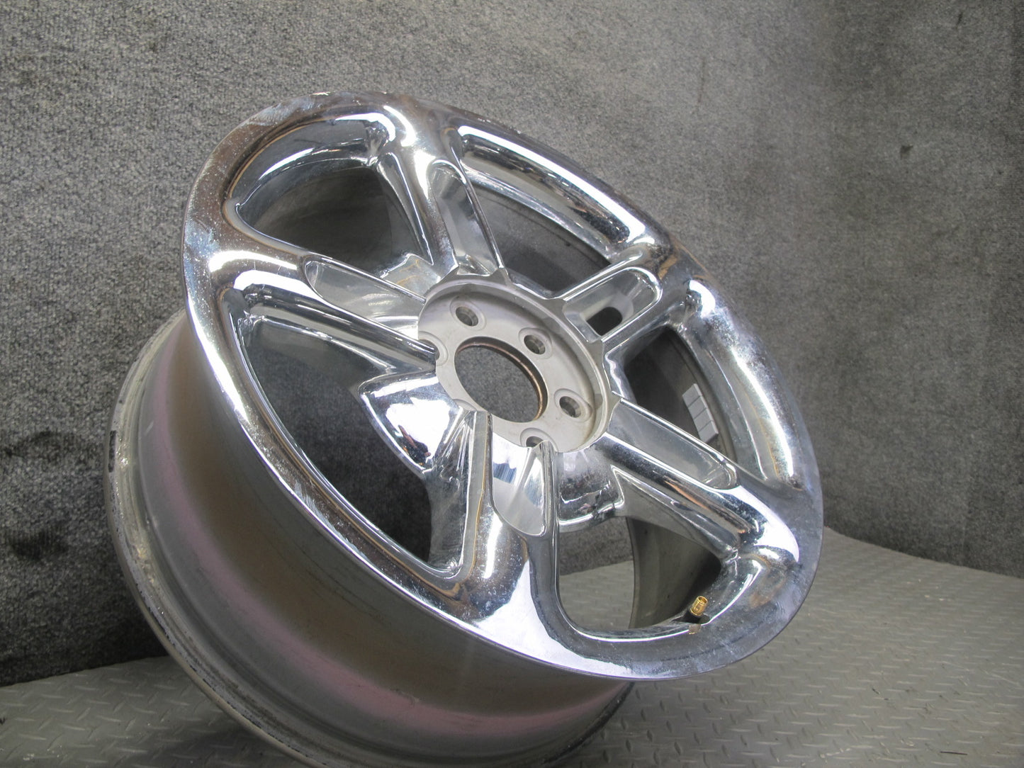 03-06 Chevrolet SSR Front Factory R19 19" Alloy Wheel Rim 19X8J ET32 Chrome OEM
