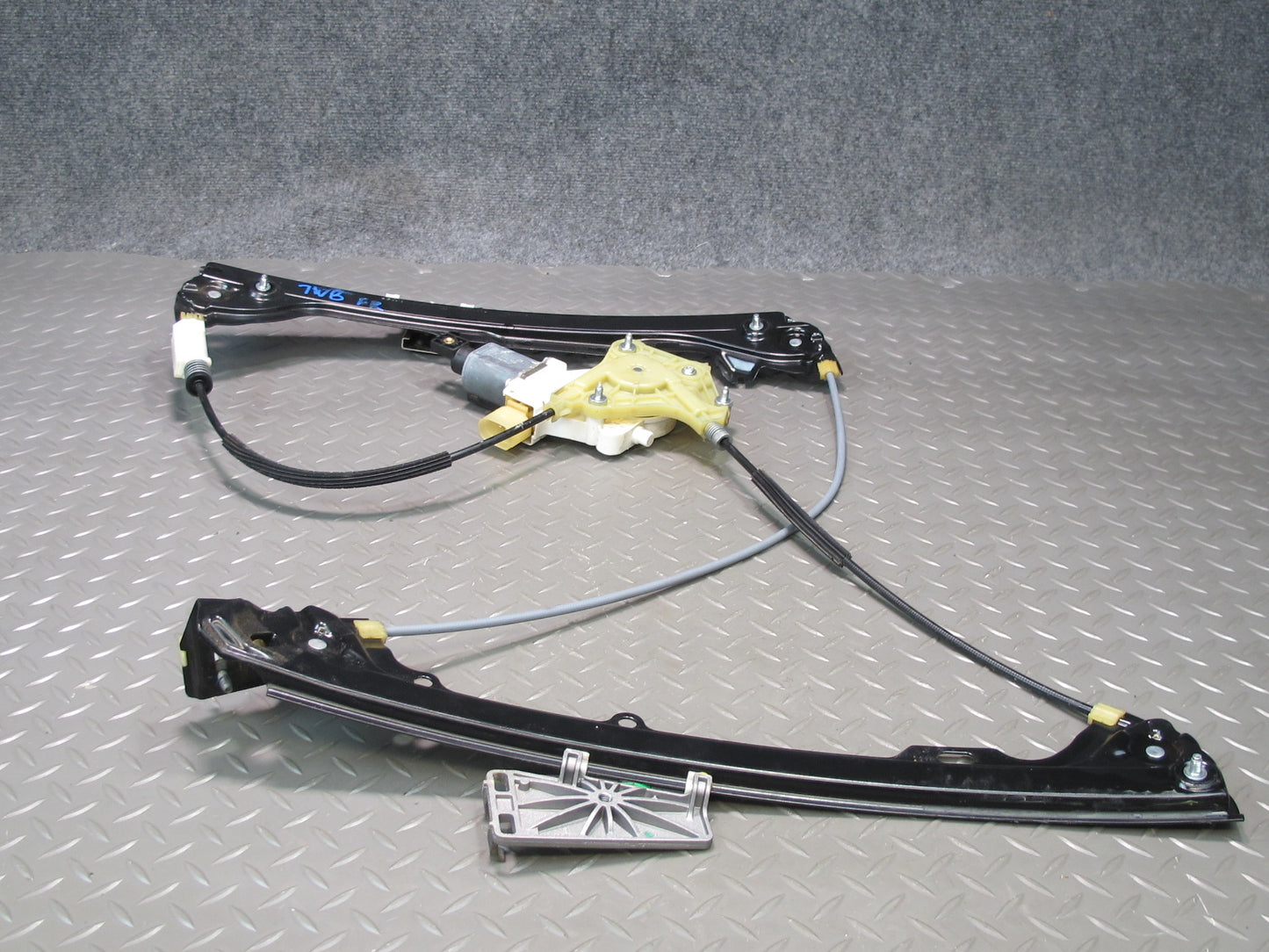 07-13 BMW E92 E93 335i Front Right Passenger Door Window Regulator w Motor OEM