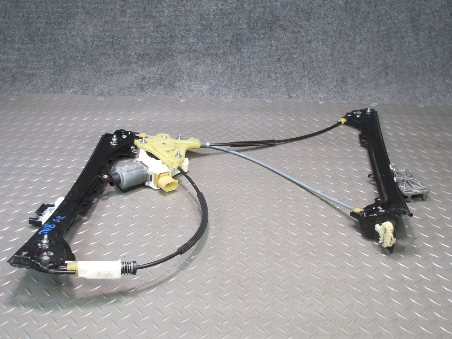 07-13 BMW E92 E93 335i Front Right Passenger Door Window Regulator w Motor OEM