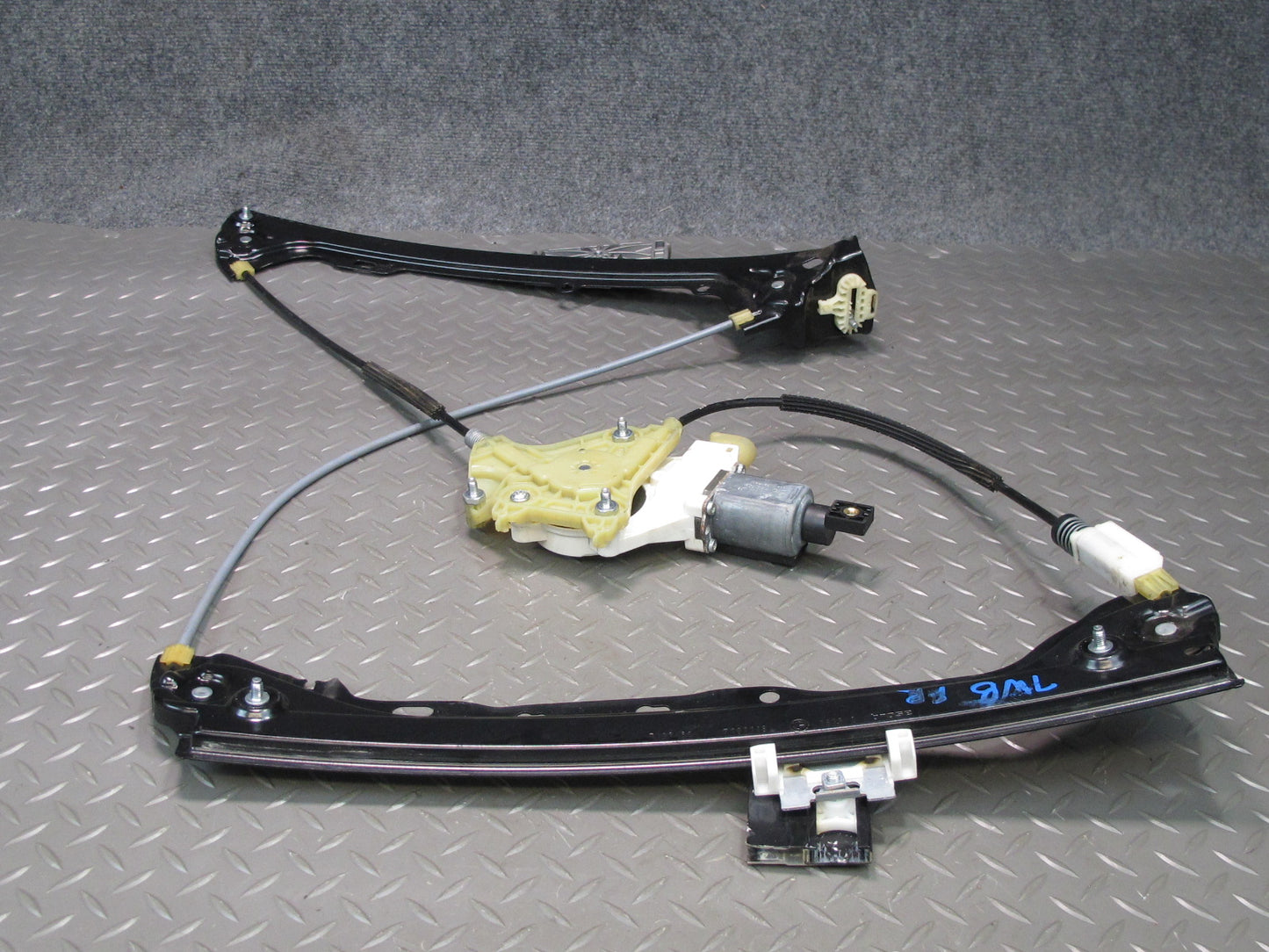 07-13 BMW E92 E93 335i Front Right Passenger Door Window Regulator w Motor OEM