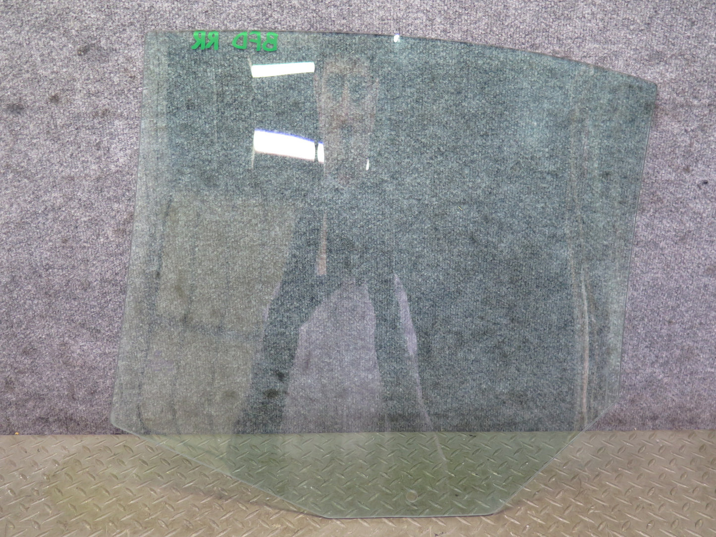 2006-2010 BMW E60 M5 530i Rear Right Door Glass Window OEM