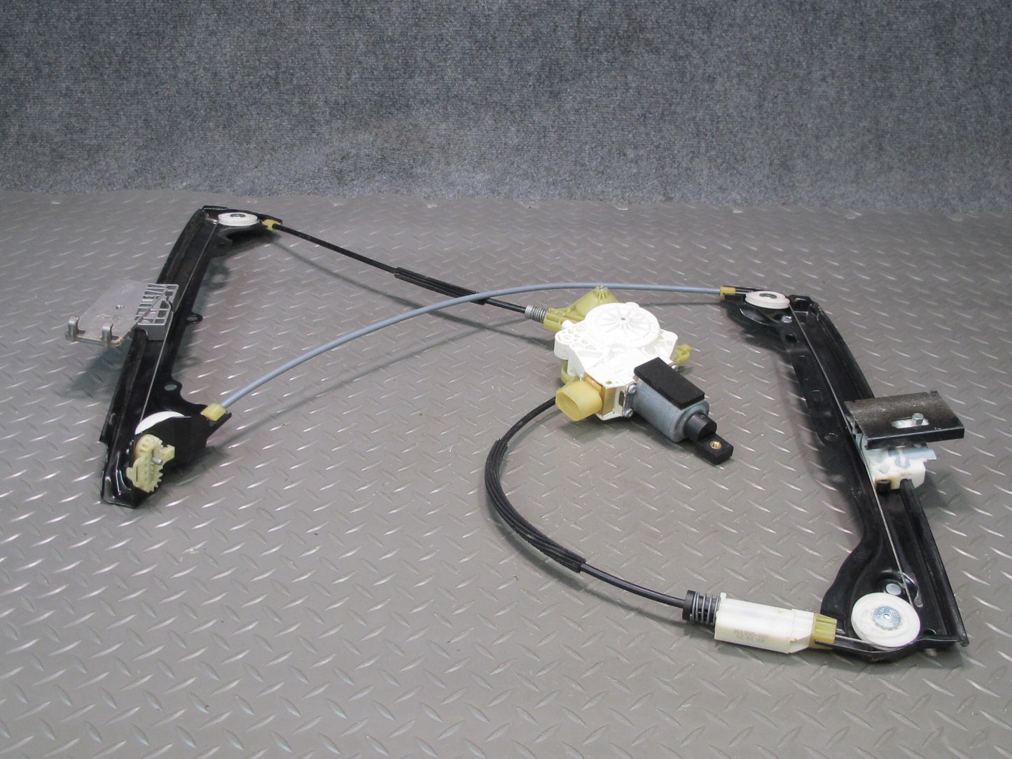 07-13 BMW E92 E93 335i Front Right Passenger Door Window Regulator w Motor OEM