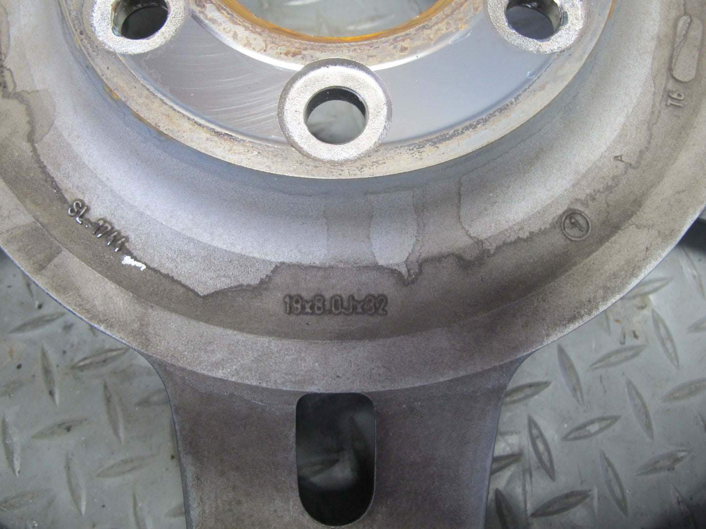 03-06 Chevrolet SSR Front Factory R19 19" Alloy Wheel Rim 19X8J ET32 Chrome OEM