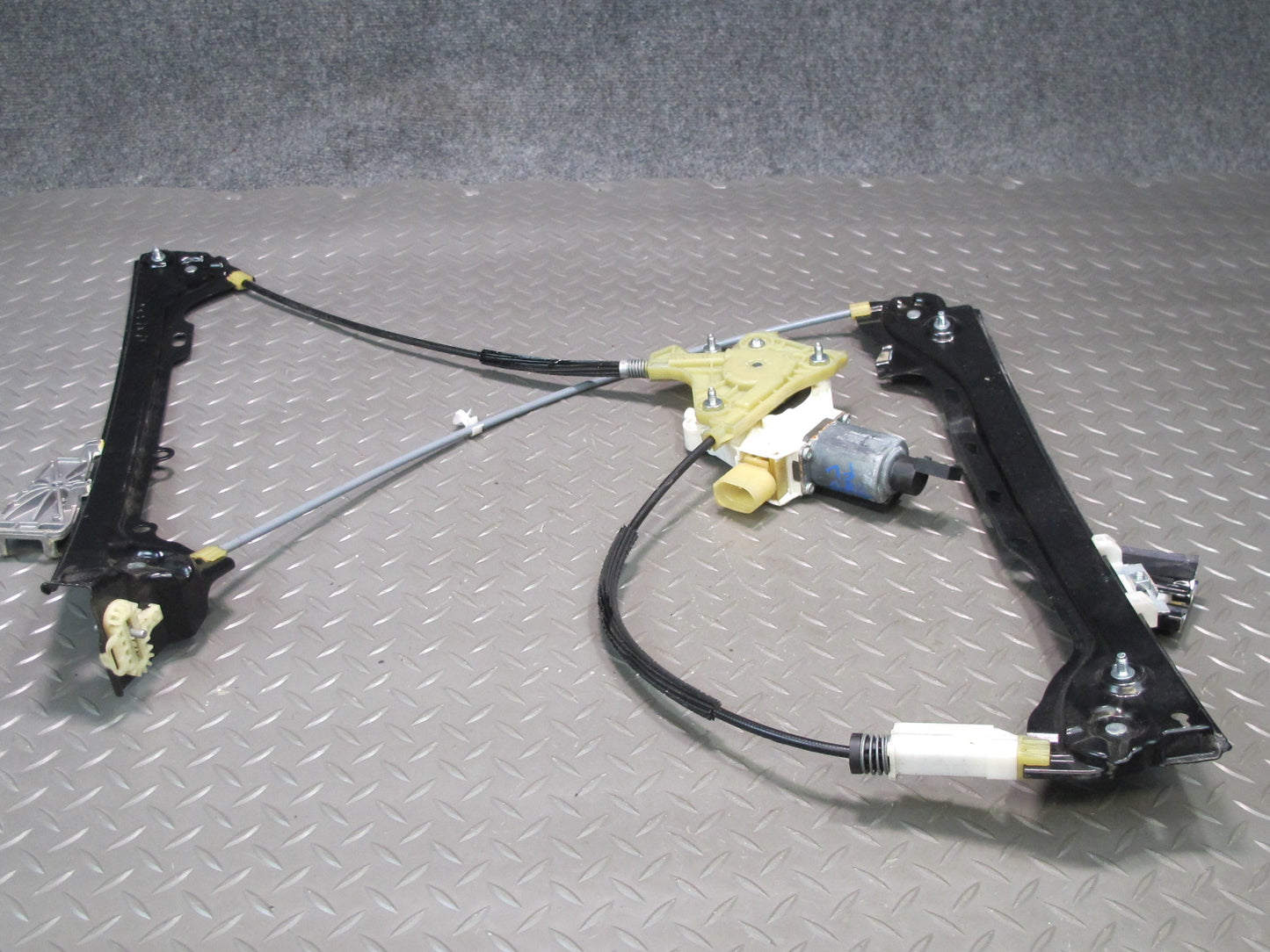 07-13 BMW E92 E93 335i Front Left Door Window Regulator w Motor OEM