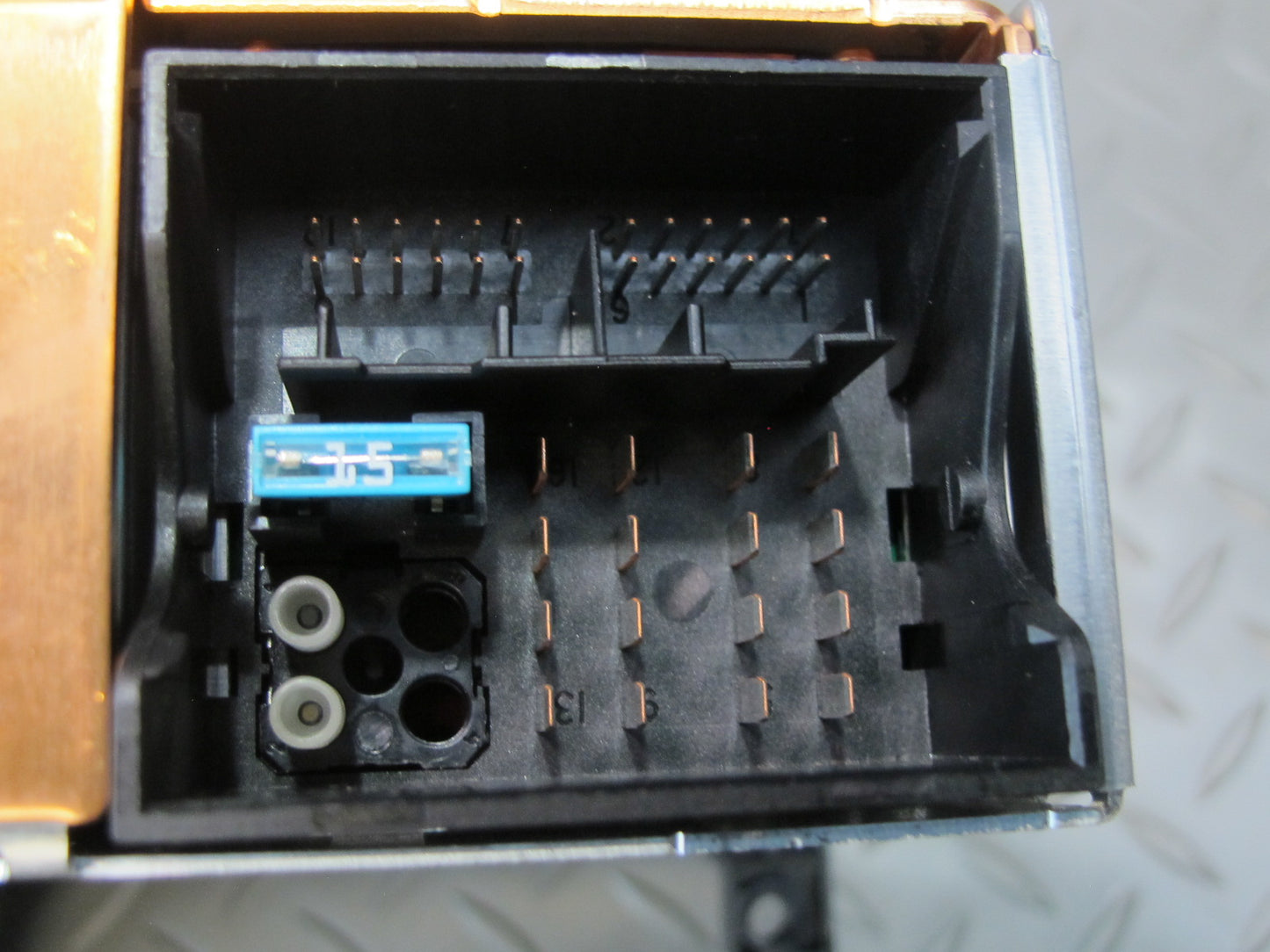 07-10 BMW E90 E92 E93 335i Car Stereo Radio CD Player Receiver 9199390 OEM