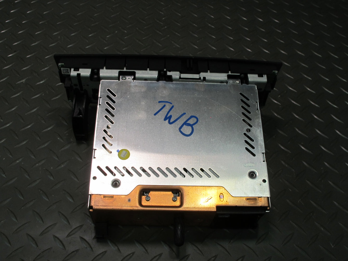 07-10 BMW E90 E92 E93 335i Car Stereo Radio CD Player Receiver 9199390 OEM