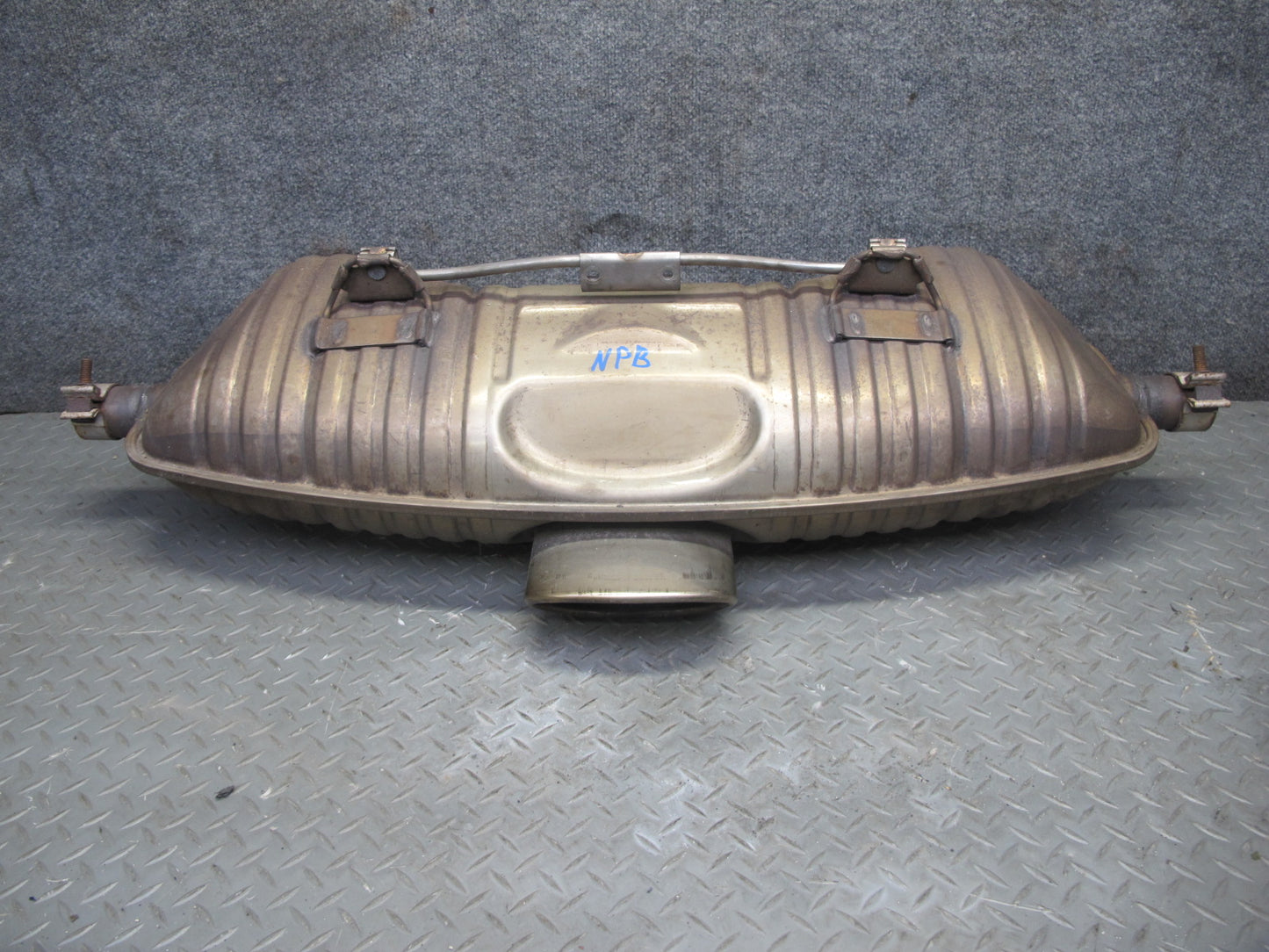 1997-1999 Porsche Boxster 986 2.5L Rear Exhaust Muffler w Tip 99611112107