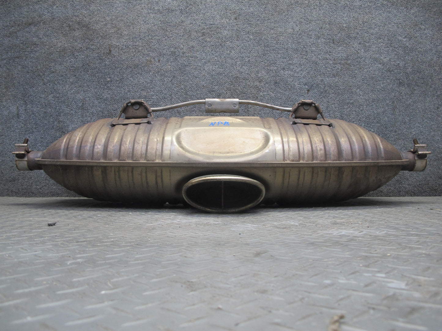 1997-1999 Porsche Boxster 986 2.5L Rear Exhaust Muffler w Tip 99611112107