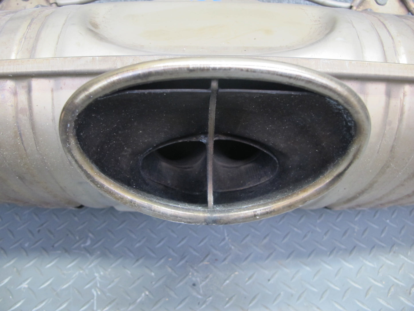 1997-1999 Porsche Boxster 986 2.5L Rear Exhaust Muffler w Tip 99611112107