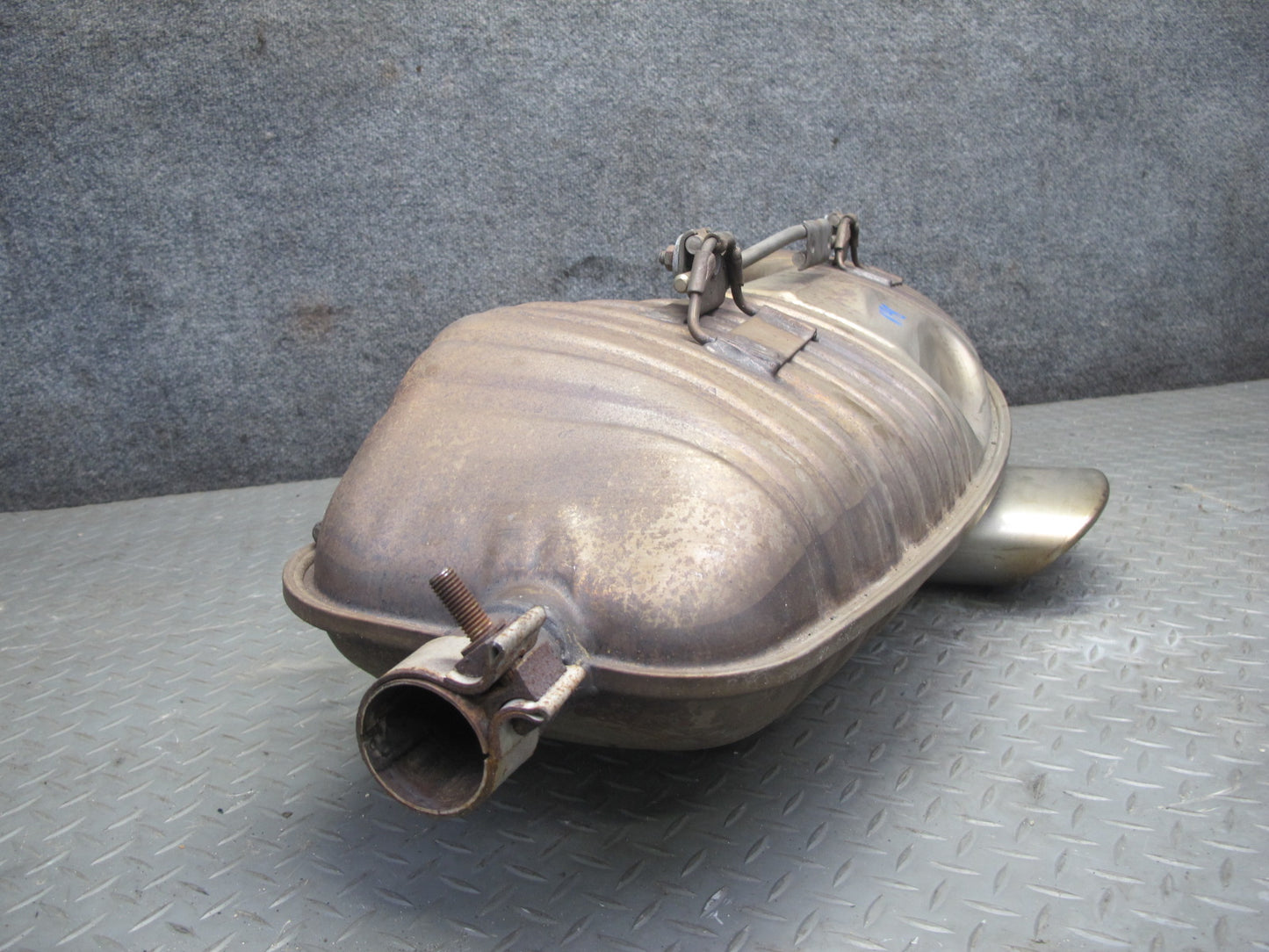 1997-1999 Porsche Boxster 986 2.5L Rear Exhaust Muffler w Tip 99611112107