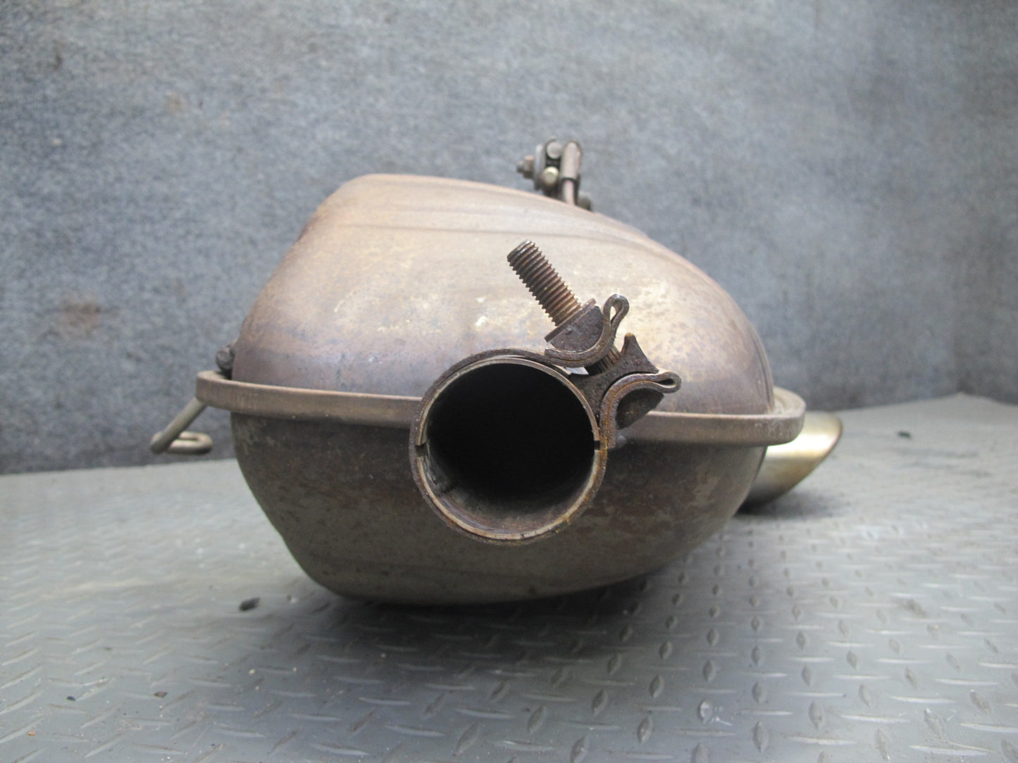 1997-1999 Porsche Boxster 986 2.5L Rear Exhaust Muffler w Tip 99611112107