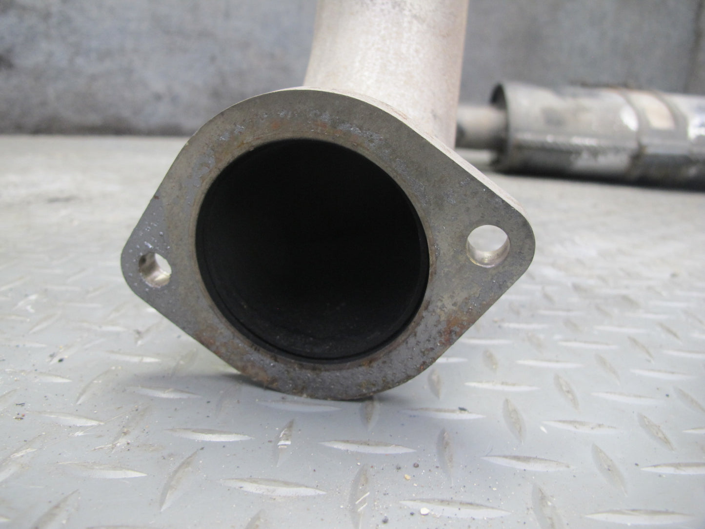 01-04 Chevrolet Corvette C5 Set 2 Rear Left & Right Exhaust Muffler w Tips OEM