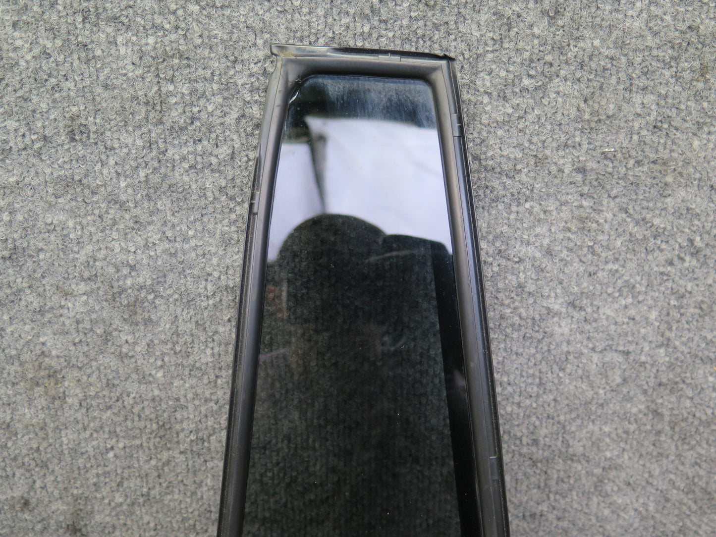 2003-2009 Lexus UZJ120L GX470 Rear Left Door Fixed Glass Window