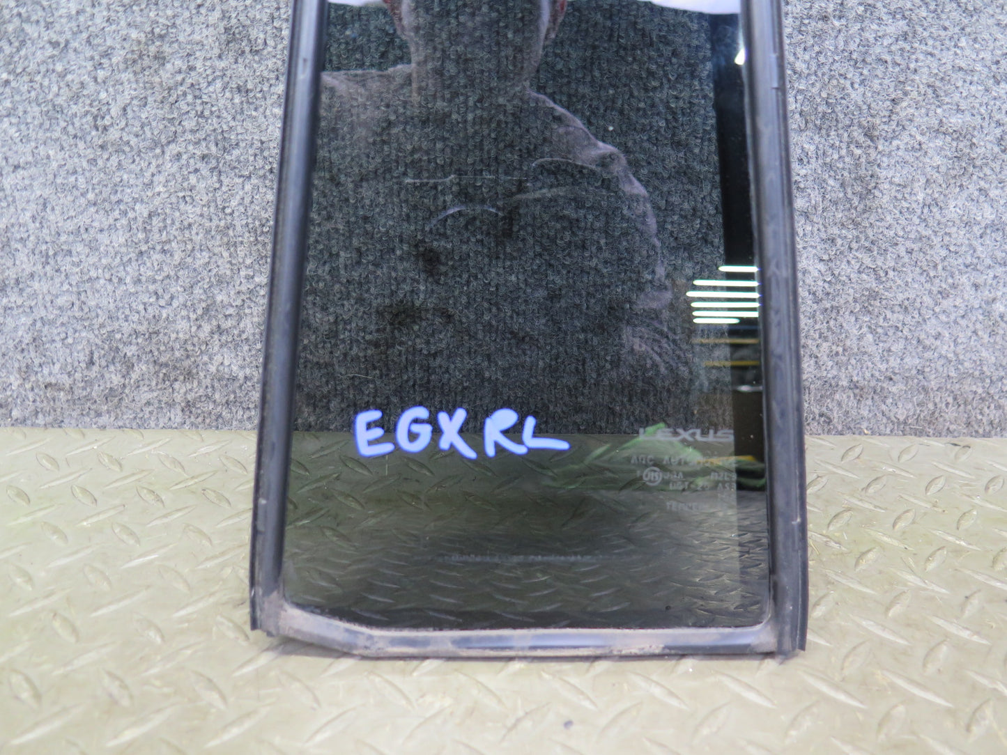 2003-2009 Lexus UZJ120L GX470 Rear Left Door Fixed Glass Window