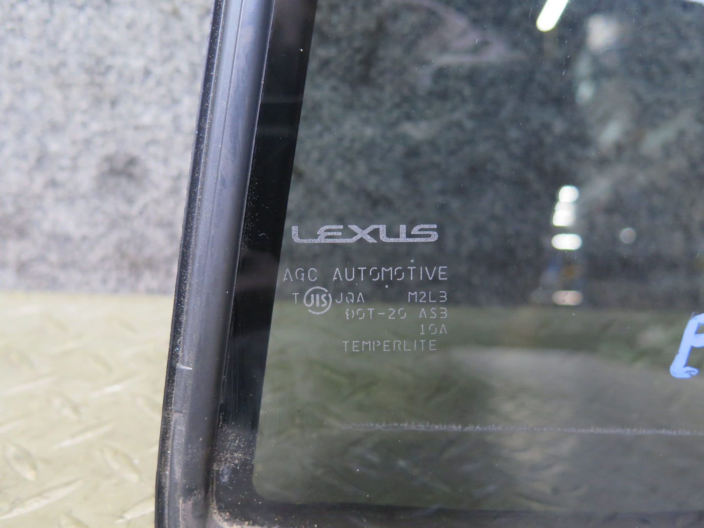 2003-2009 Lexus UZJ120L GX470 Rear Right Door Fixed Glass Window