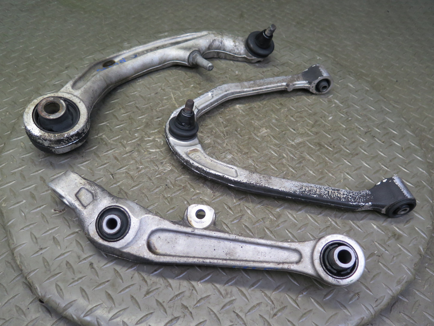03-04 Nissan Z33 350Z Set of 3 Front Left Suspension Control Arm OEM