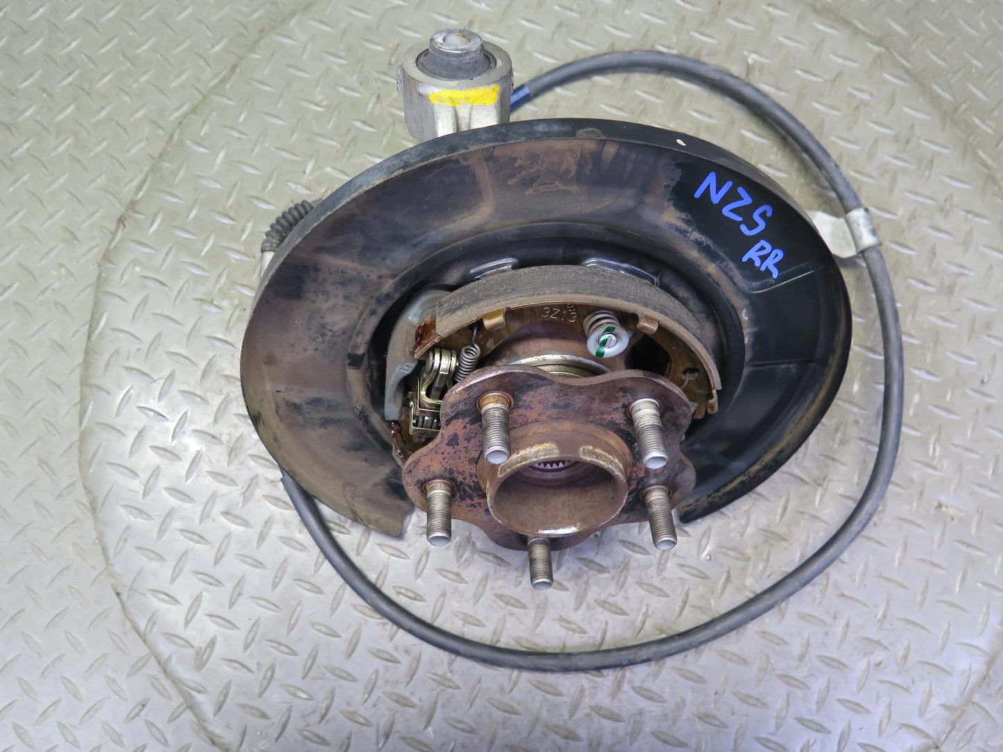 03-09 Nissan Z33 350Z Rear Right Spindle Knuckle Wheel Hub Bearing OEM