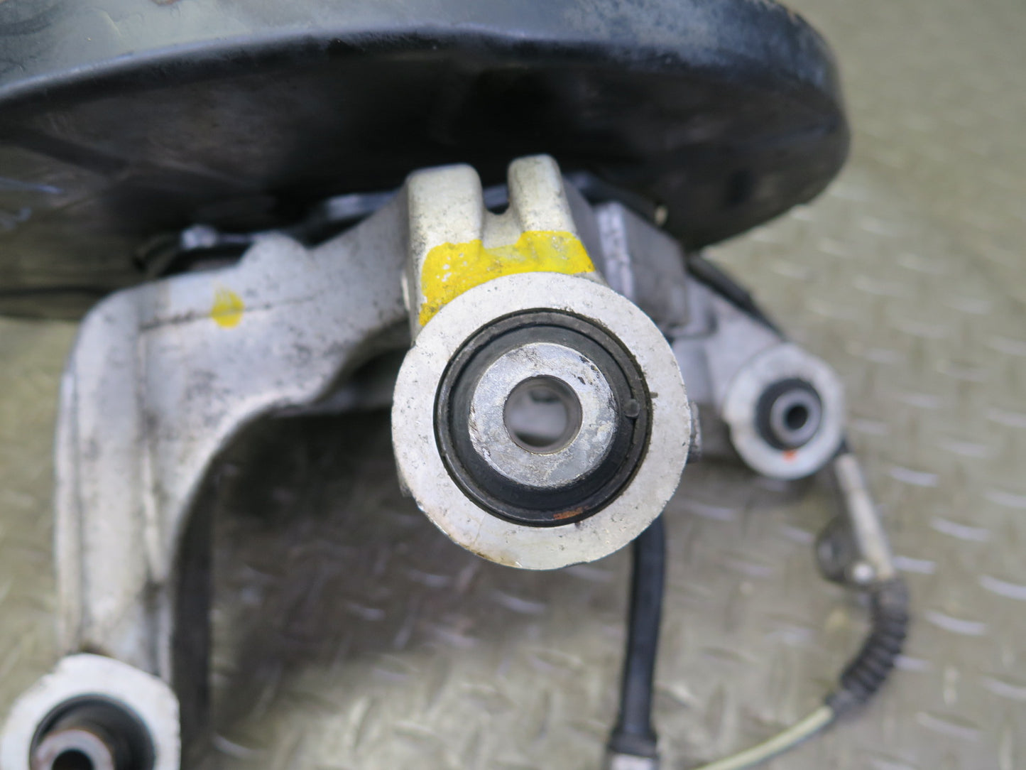 03-09 Nissan Z33 350Z Rear Right Spindle Knuckle Wheel Hub Bearing OEM