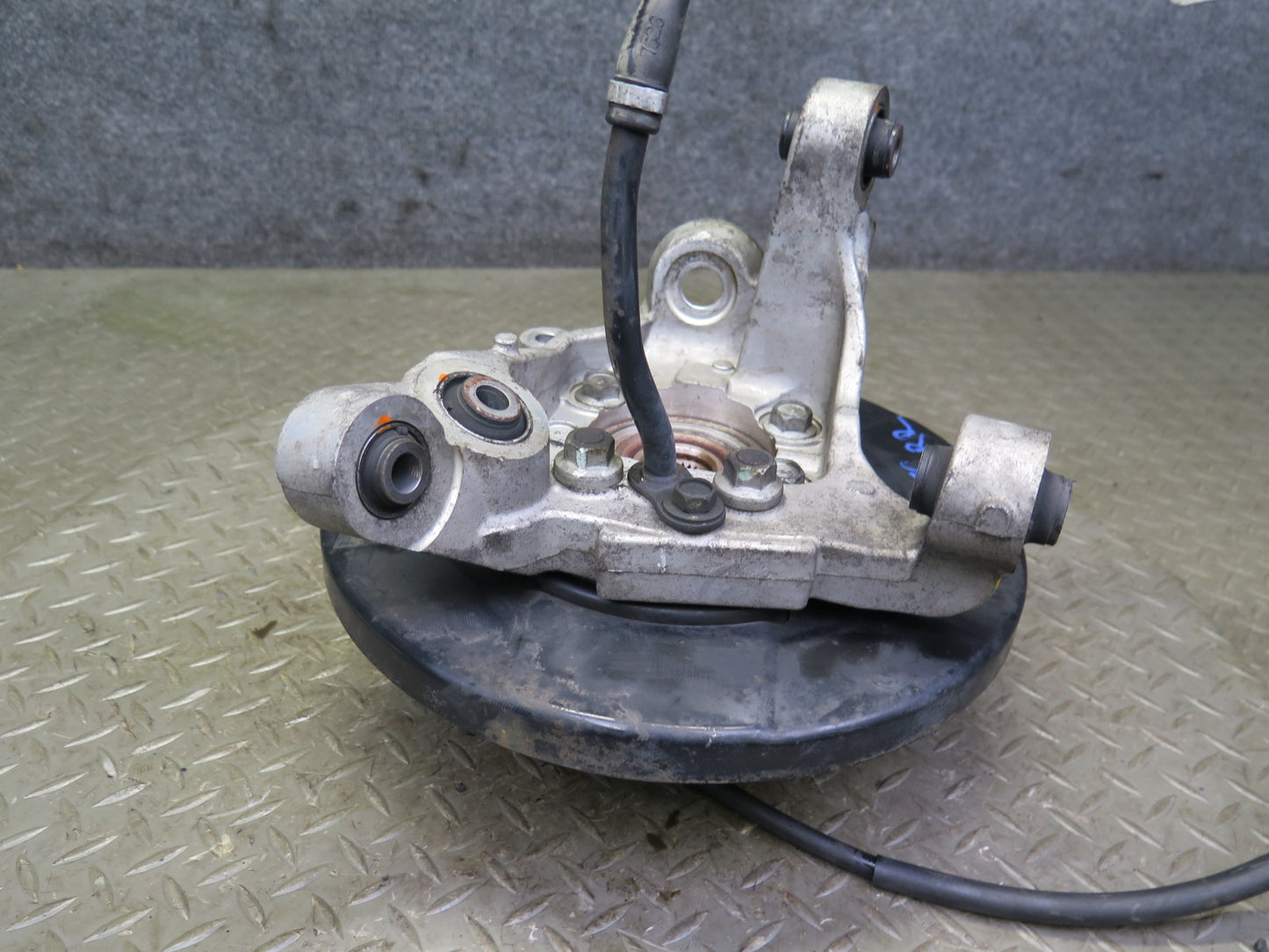 03-09 Nissan Z33 350Z Rear Right Spindle Knuckle Wheel Hub Bearing OEM