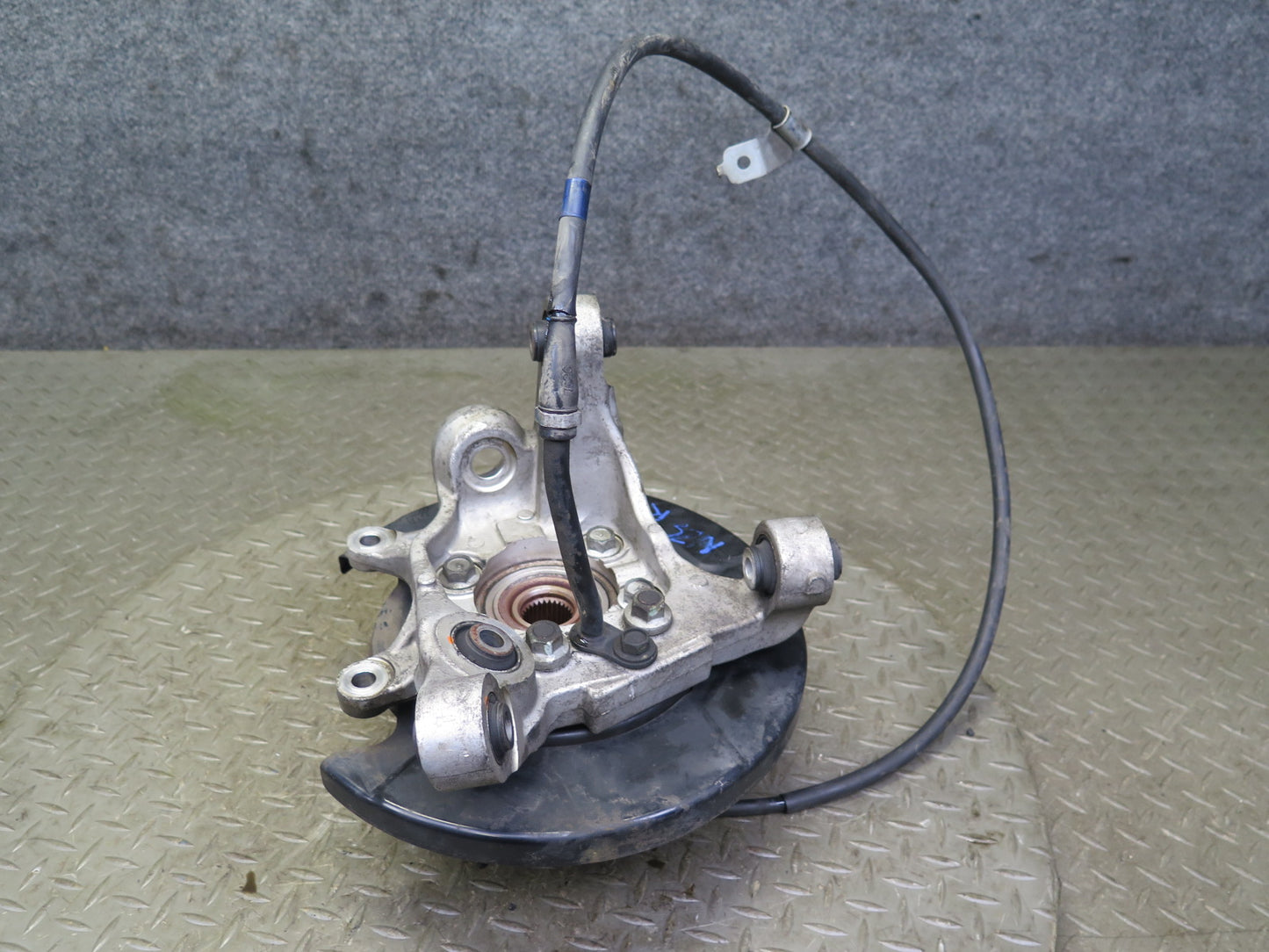 03-09 Nissan Z33 350Z Rear Right Spindle Knuckle Wheel Hub Bearing OEM