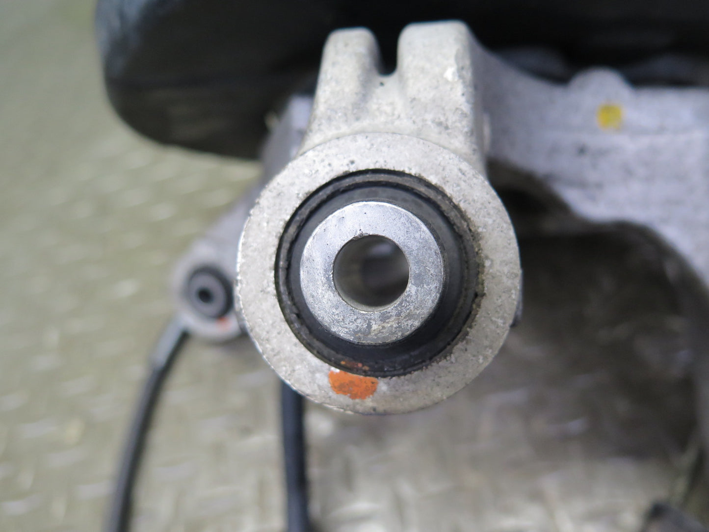 03-09 Nissan Z33 350Z Rear Left Spindle Knuckle Wheel Hub Bearing OEM