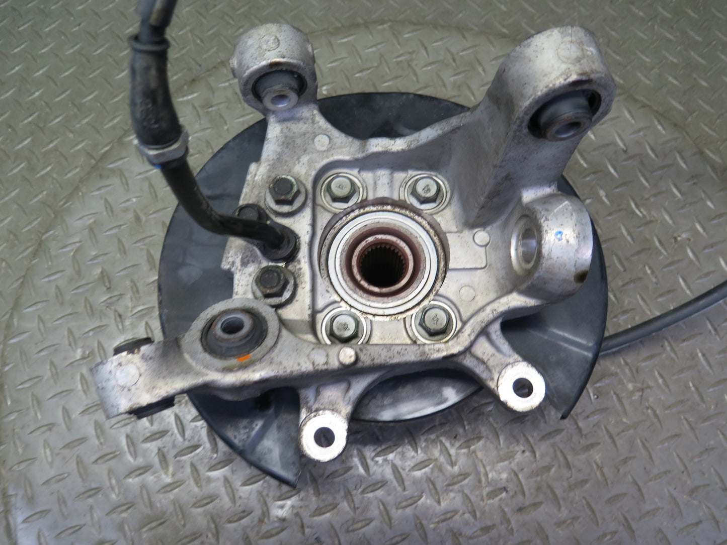 03-09 Nissan Z33 350Z Rear Left Spindle Knuckle Wheel Hub Bearing OEM