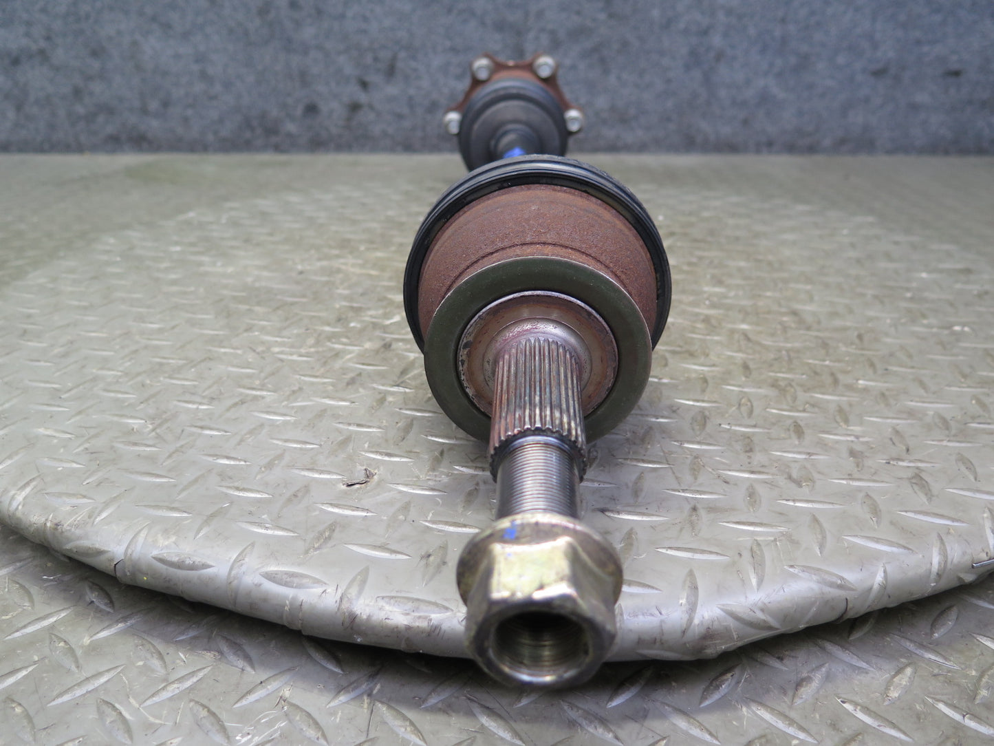 04-05 Nissan 350Z Z33 Convertible M/T Rear Right Suspension Axle Shaft OEM