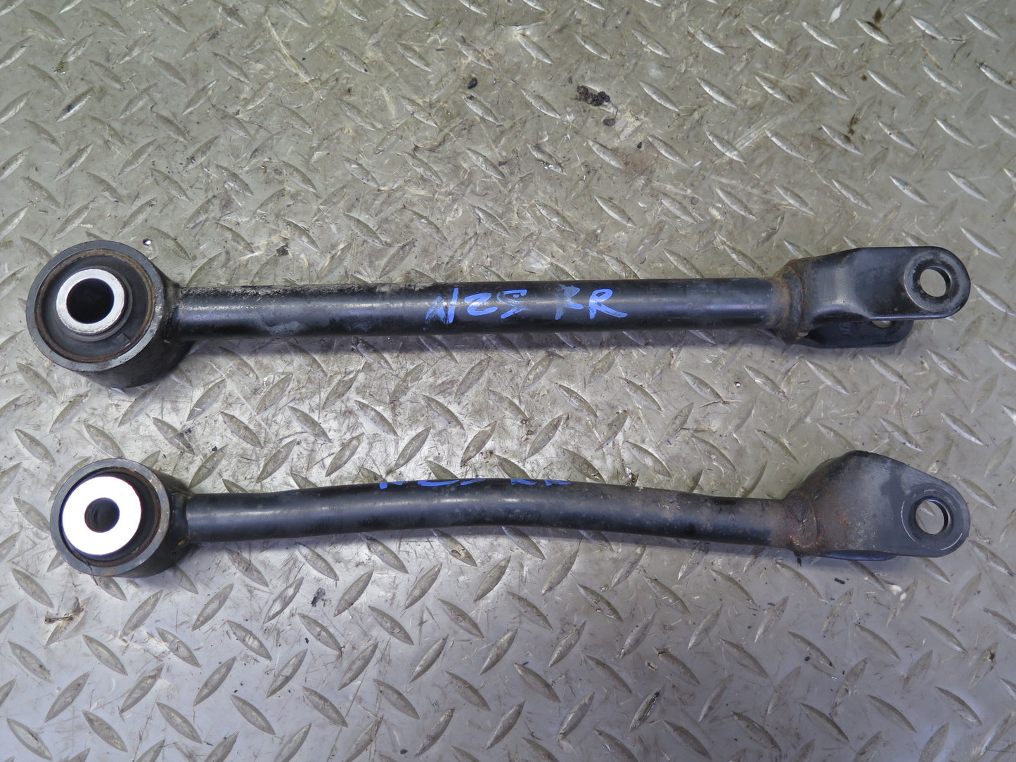 03-04 Nissan Z33 350Z Set of 4 Rear Right Suspension Control Arm OEM