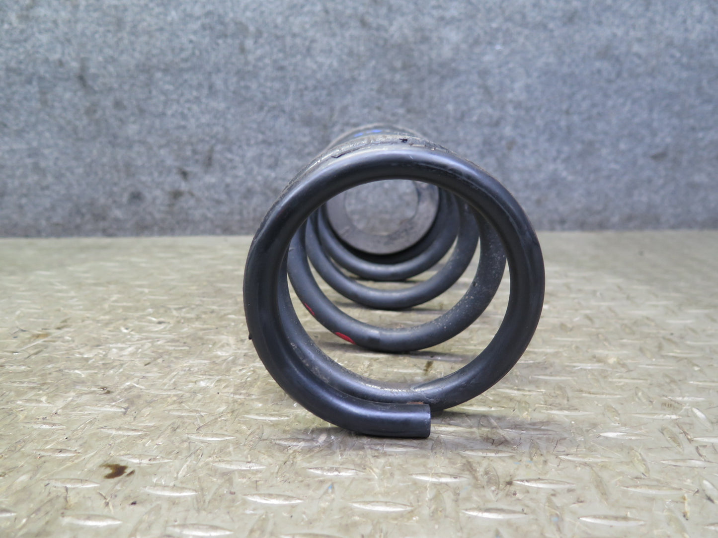 04-05 Nissan Z33 350Z Convertible Set of 2 Rear Left & Right Coil Spring OEM