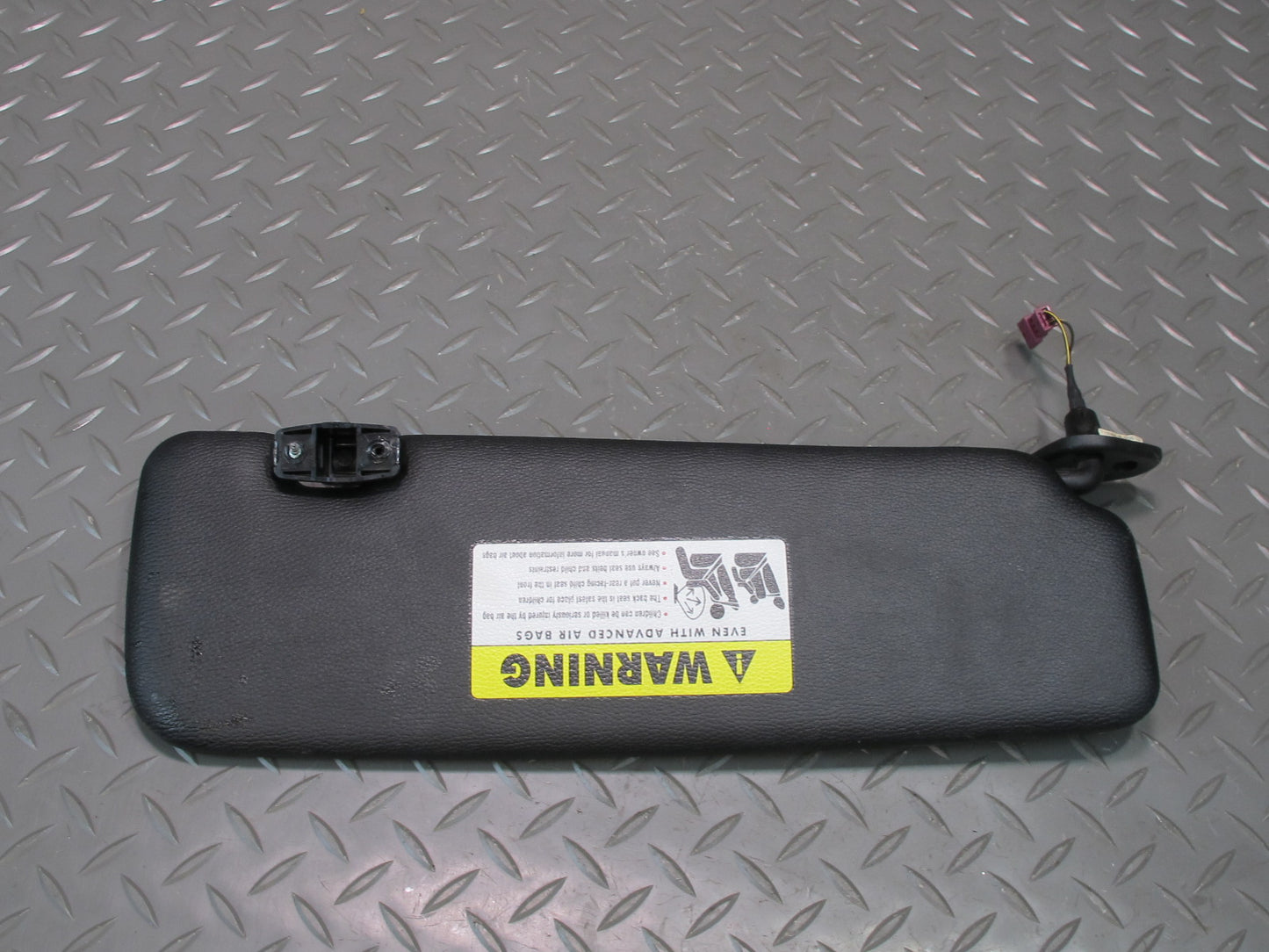 07-13 BMW E93 335I Convertible Set of 2 Front Left & Right Sun Visor Black OEM