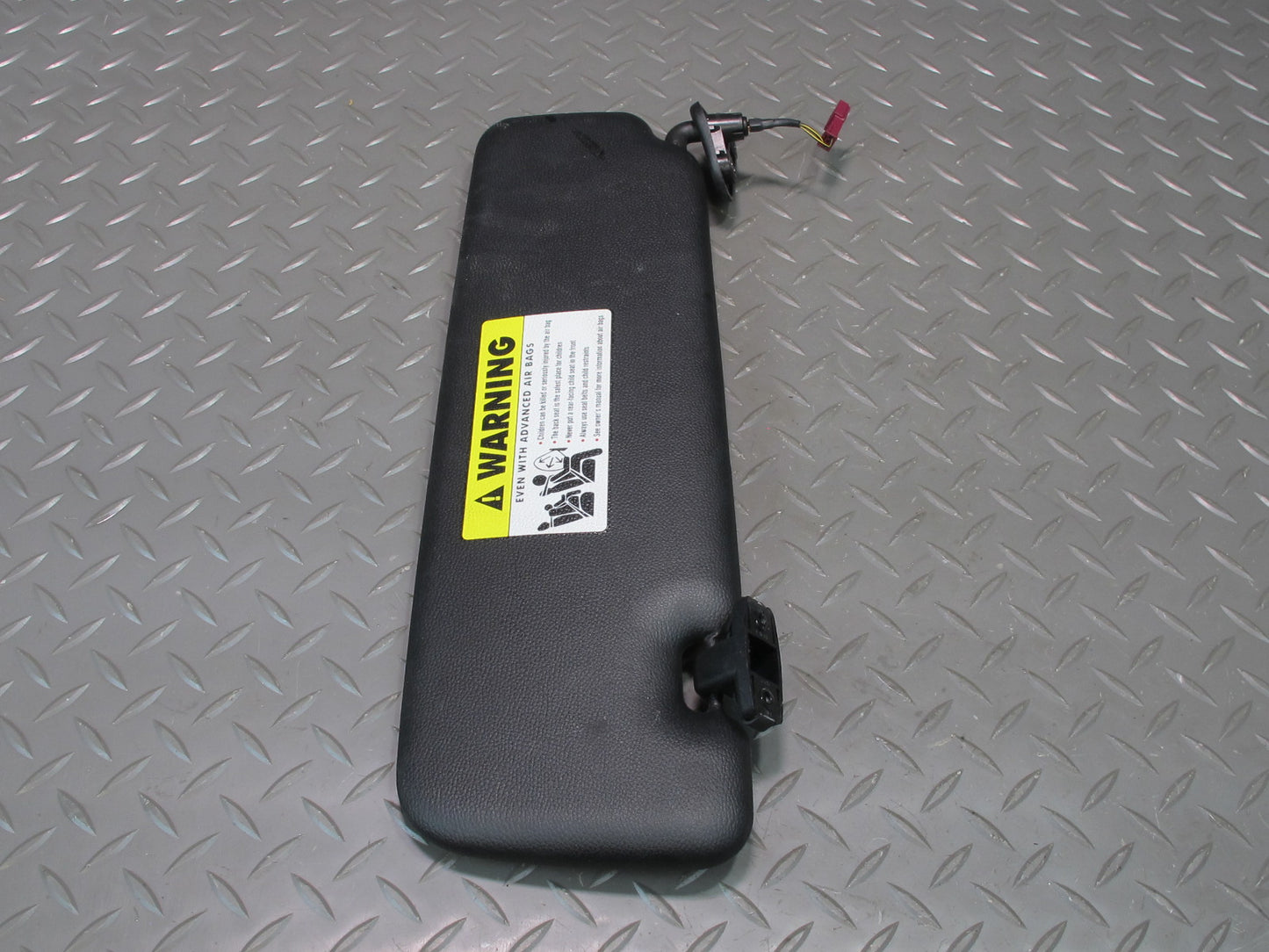 07-13 BMW E93 335I Convertible Set of 2 Front Left & Right Sun Visor Black OEM