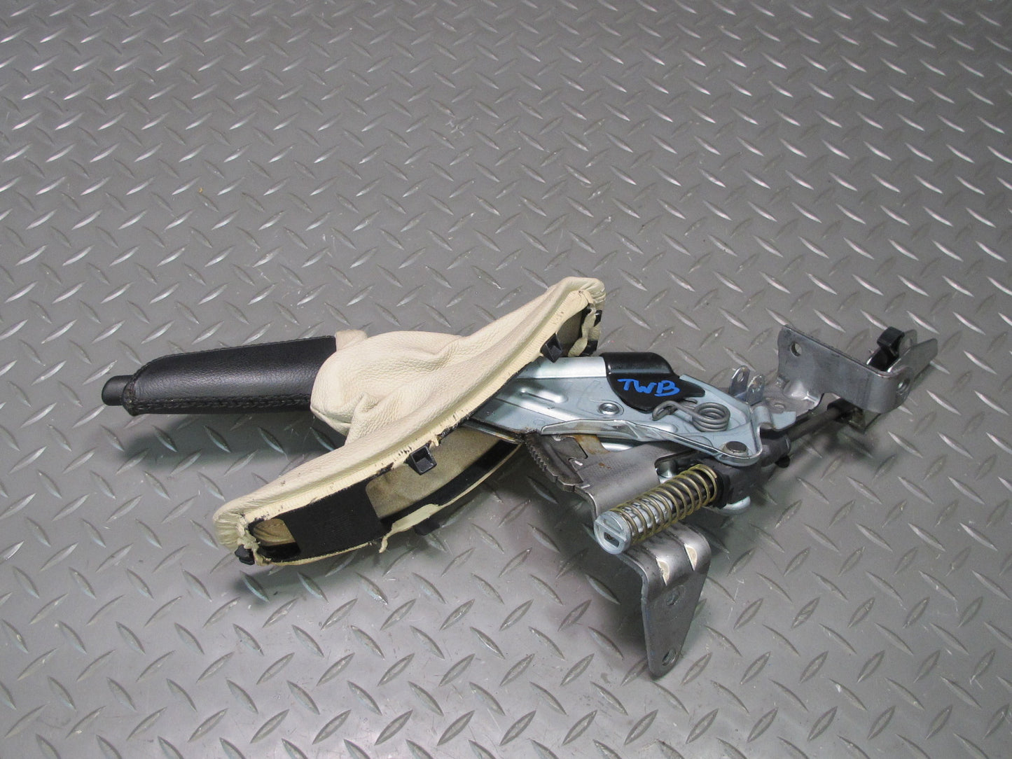 07-13 BMW E92 E93 335I Emergency Parking Handbrake Handle w Boot Beige 64K OEM