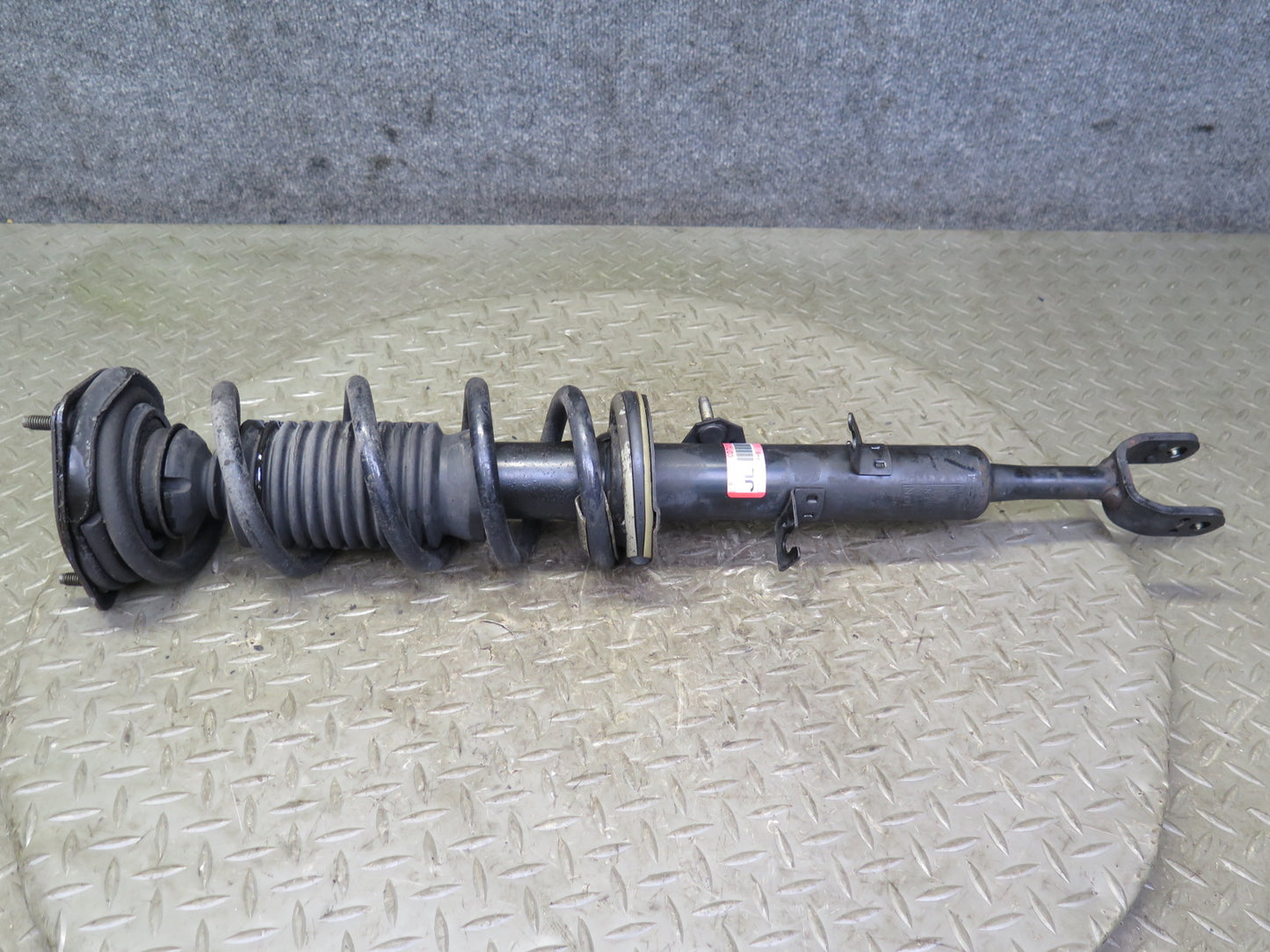 04-05 Nissan Z33 350Z Convertible Set of 2 Front Strut Shock Absorber 68K OEM