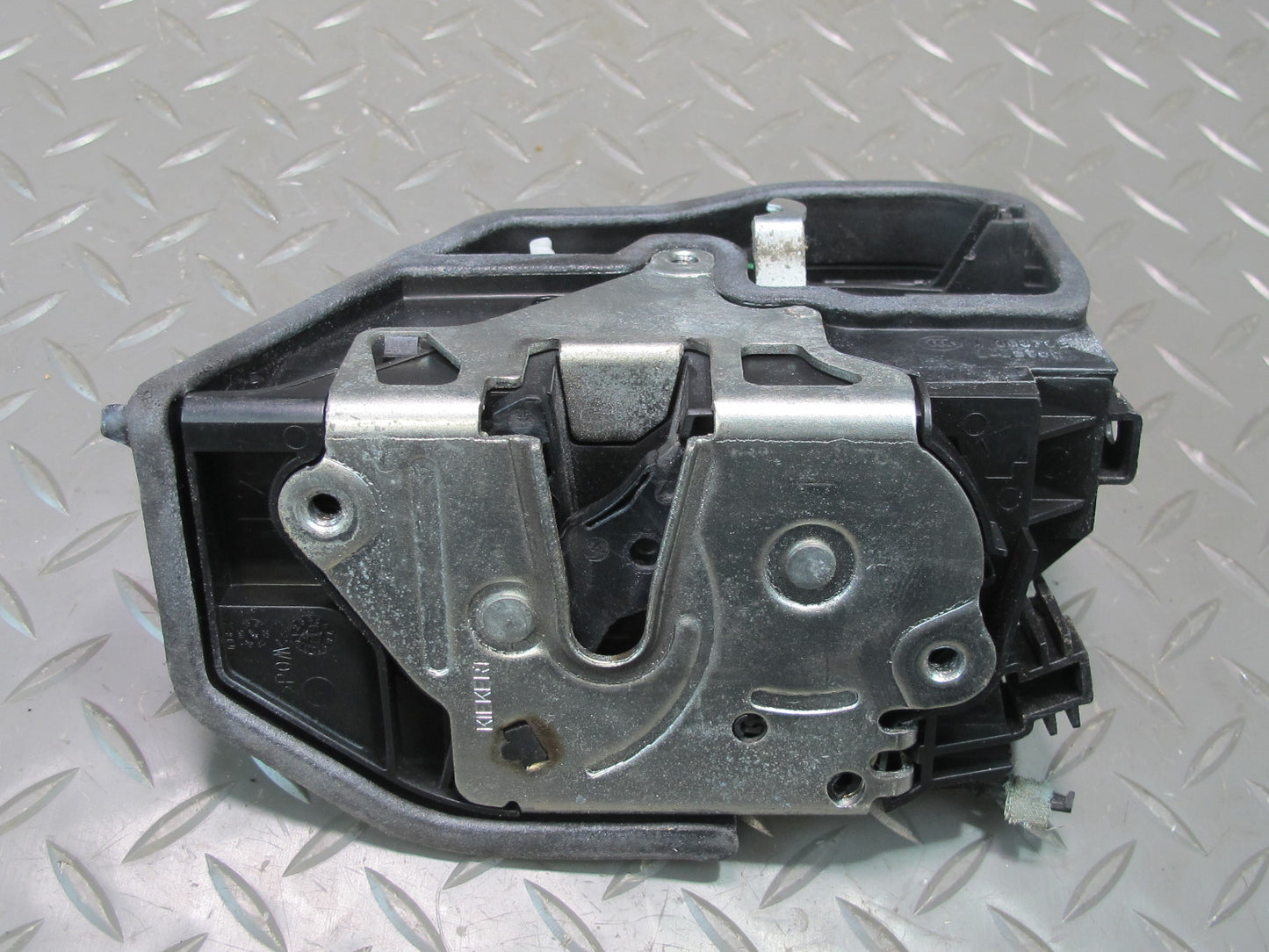 07-13 BMW E90 E92 E93 335I Front Left Door Lock Latch Actuator 7202143 OEM