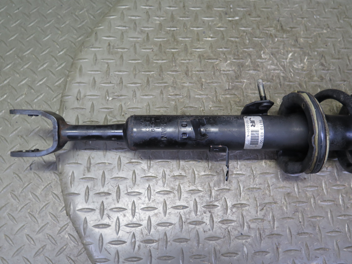 04-05 Nissan Z33 350Z Convertible Set of 2 Front Strut Shock Absorber 68K OEM