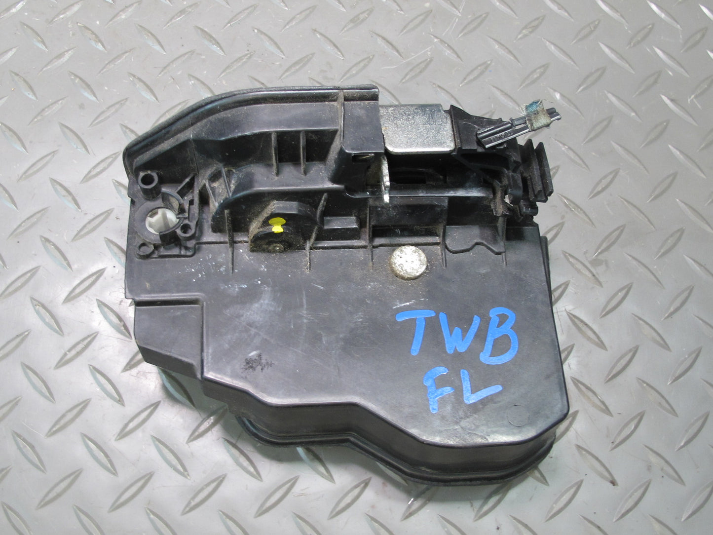 07-13 BMW E90 E92 E93 335I Front Left Door Lock Latch Actuator 7202143 OEM