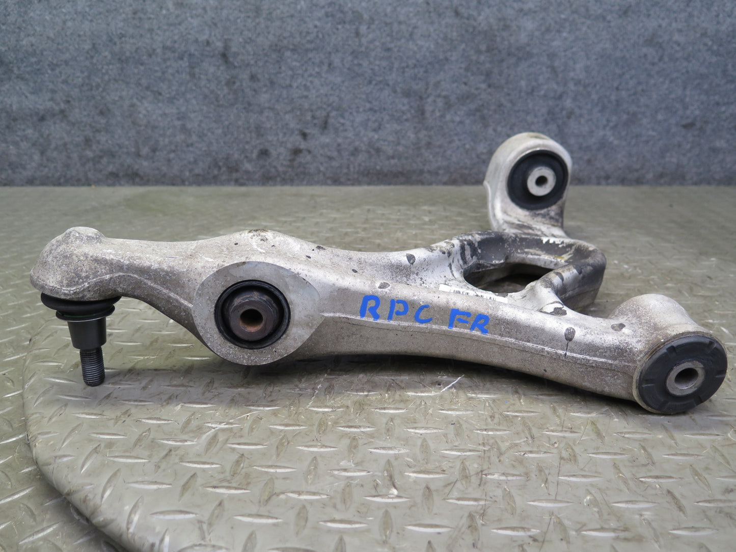 2011-2014 Porsche Cayenne 958 AWD Front Right Side Upper & Lower Control Arm Set