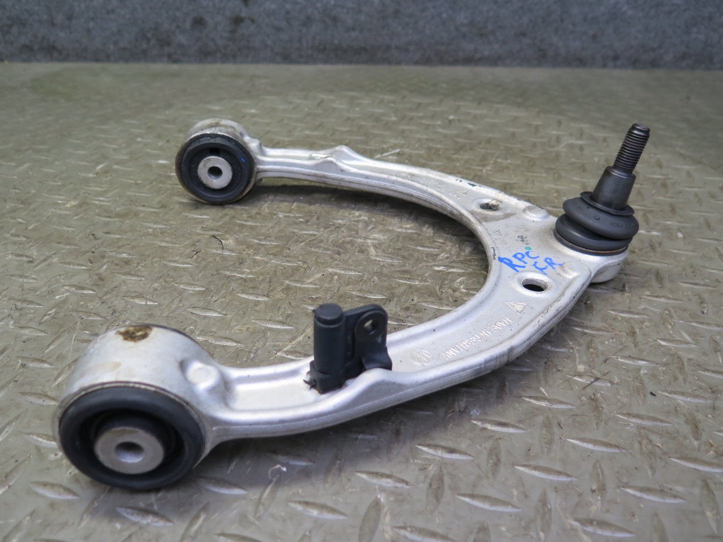 2011-2014 Porsche Cayenne 958 AWD Front Right Side Upper & Lower Control Arm Set