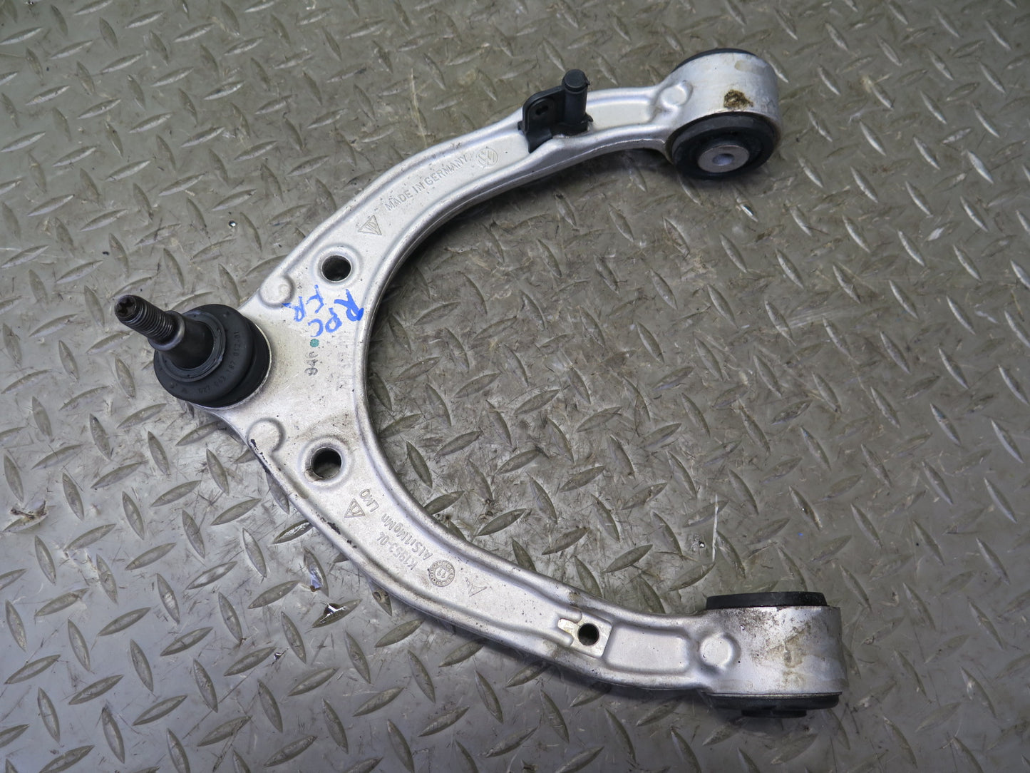 2011-2014 Porsche Cayenne 958 AWD Front Right Side Upper & Lower Control Arm Set