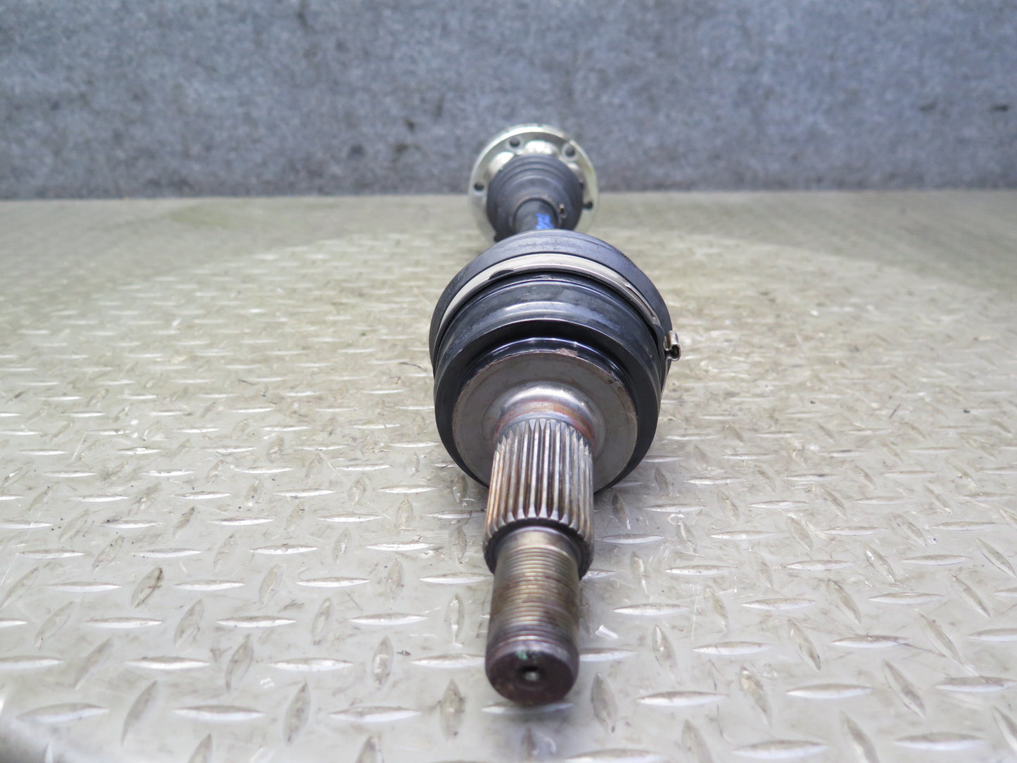 2011-2018 Porsche Cayenne 958 Front Left Drvier Side CV Axle Shaft