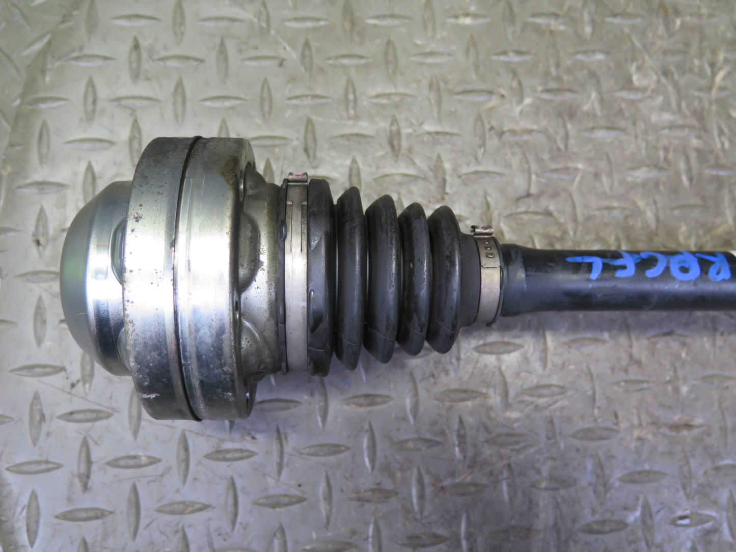 2011-2018 Porsche Cayenne 958 Front Left Drvier Side CV Axle Shaft