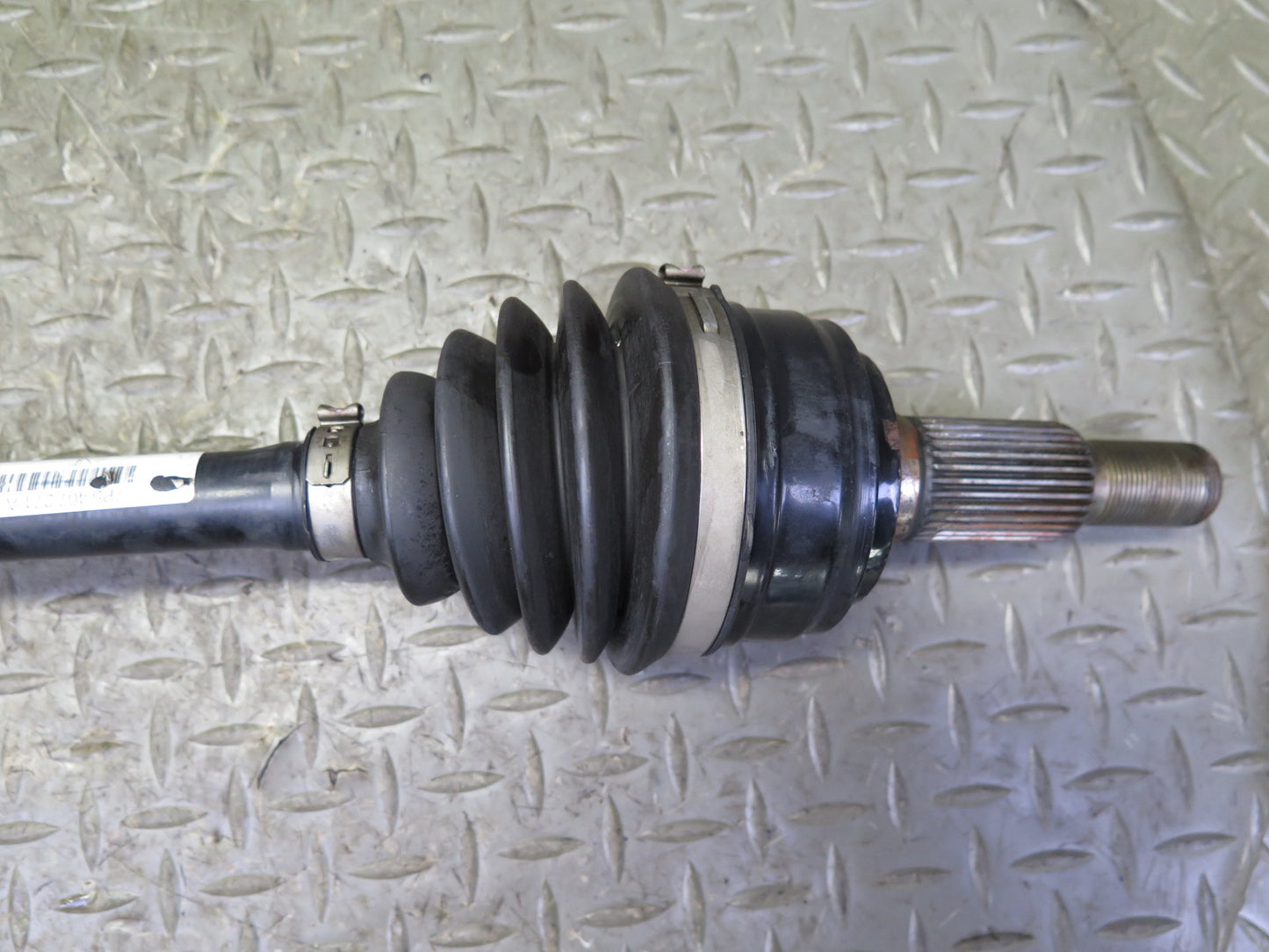 2011-2018 Porsche Cayenne 958 Front Left Drvier Side CV Axle Shaft