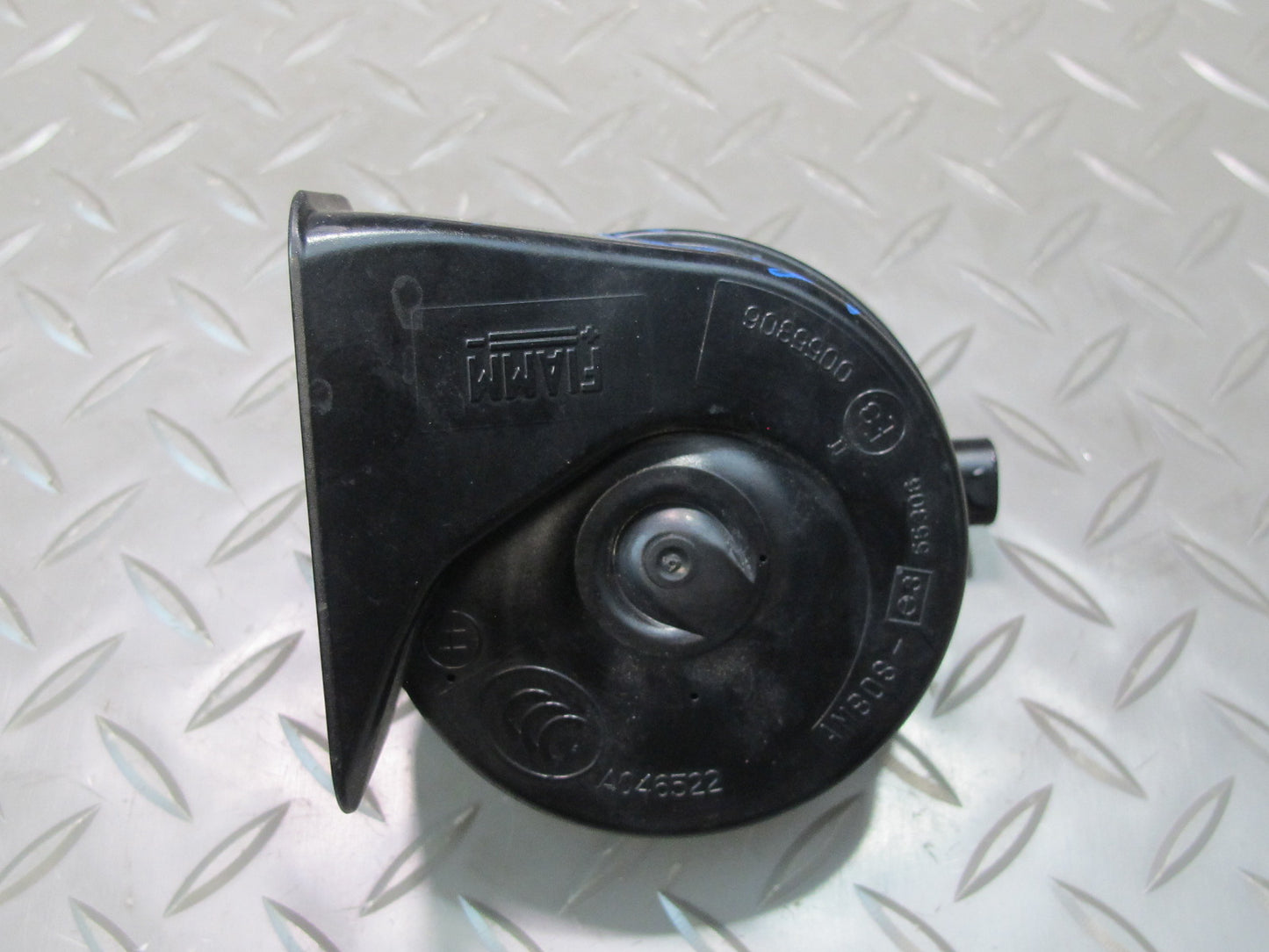 07-13 BMW E90 E92 E93 335I Set of 2 High & Low Tone Note Pitch Horn Signal OEM