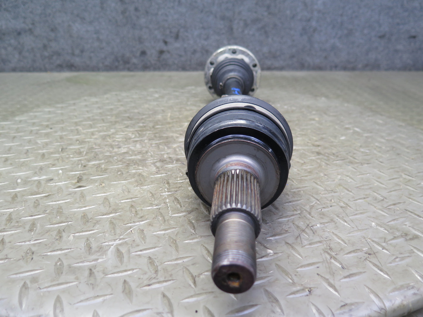 2011-2018 Porsche Cayenne 958 Front Right Pass Side CV Axle Shaft