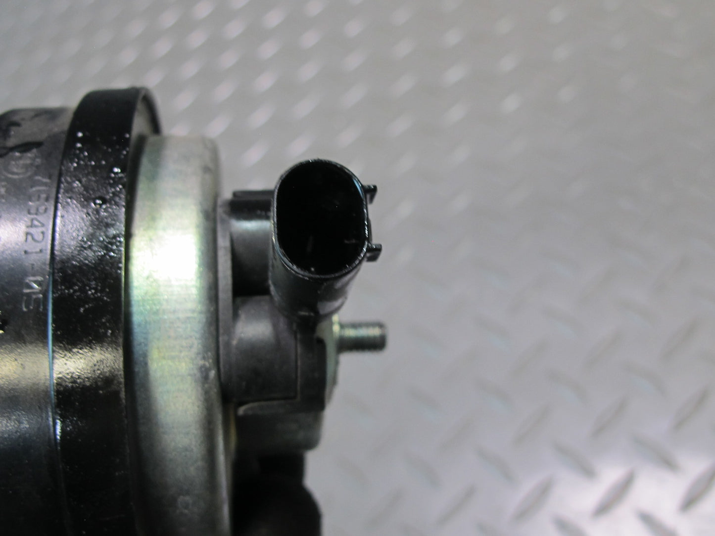 07-13 BMW E90 E92 E93 335I Set of 2 High & Low Tone Note Pitch Horn Signal OEM